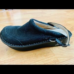 Alegria size 9 sling backs